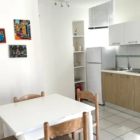 Palme 14 - Marcelli, Bilocale Con Terrazzino, Le Palme شقة *